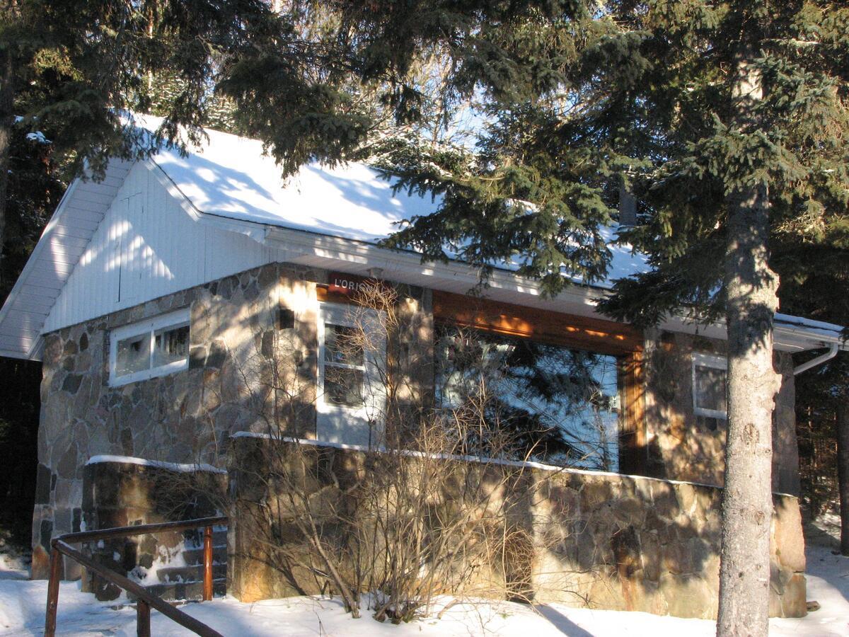 Kan-A-Mouche Pourvoirie Auberge Et Chalets Saint-Michel エクステリア 写真