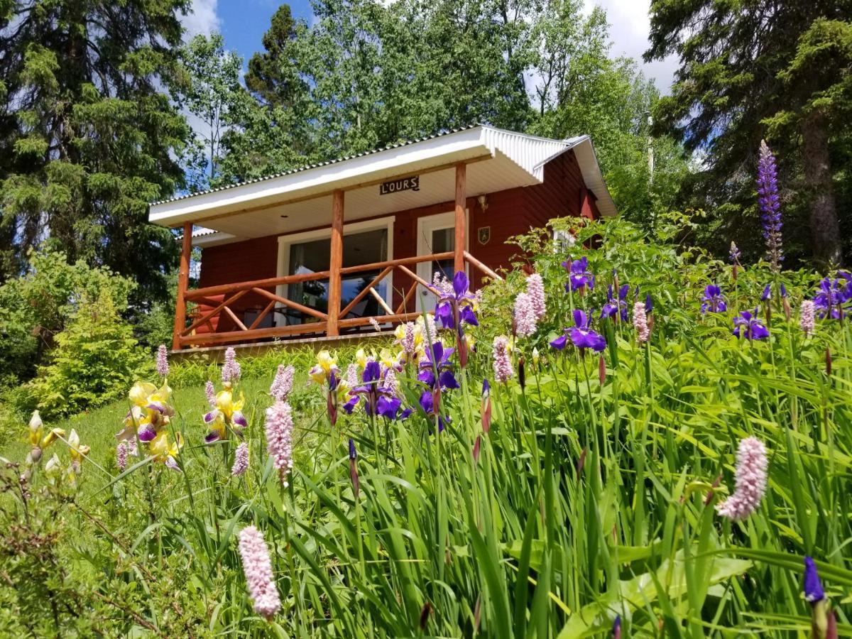 Kan-A-Mouche Pourvoirie Auberge Et Chalets Saint-Michel エクステリア 写真